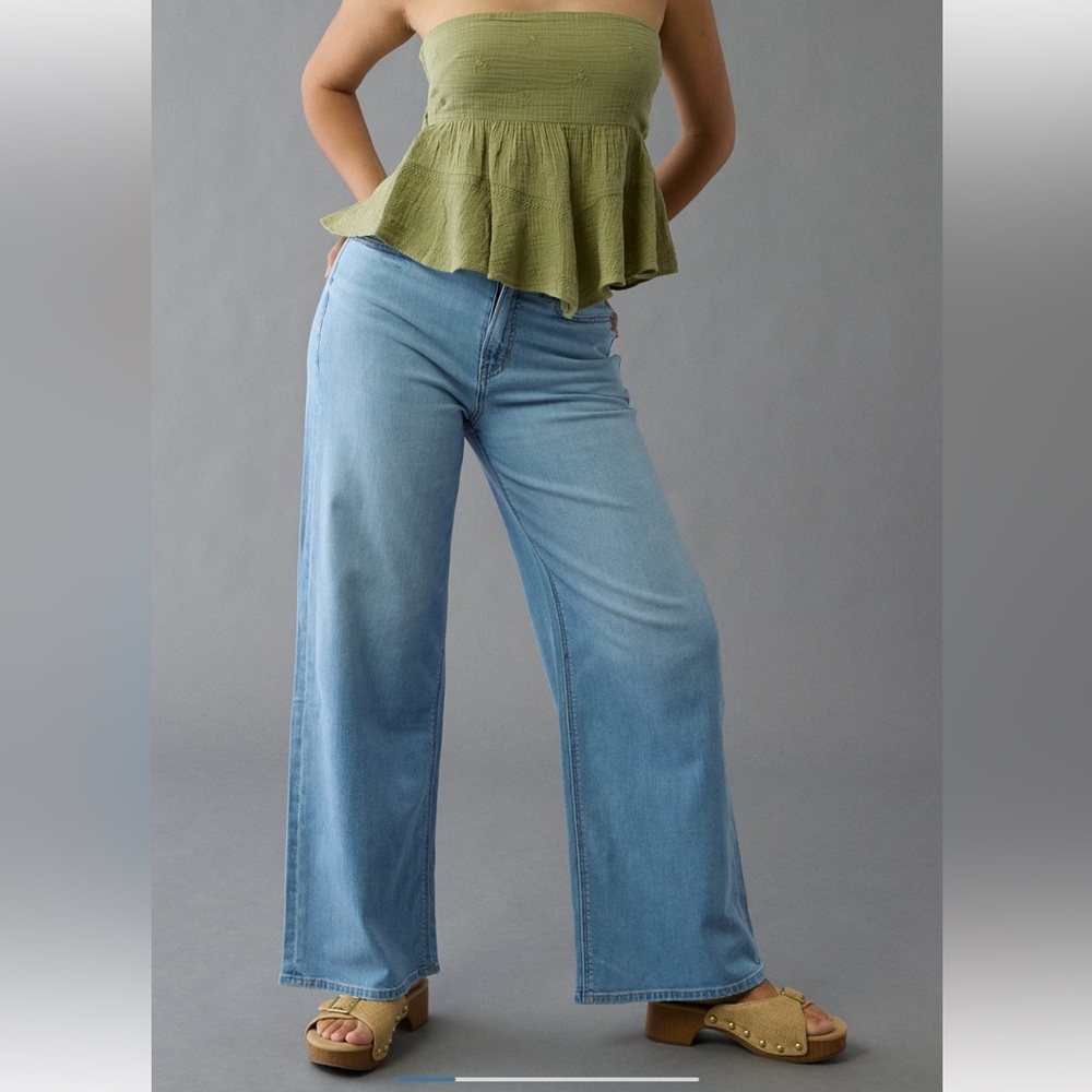 AE Dreamy Drape Stretch Curvy Super High Waisted Baggy Wide Leg Jean